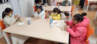홍천군 협신초등학교, 더 나은 작은학교 교육과정 브랜딩 ‘찾아오는 라탄공예 체험’ 교육