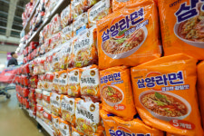 정부, 삼양식품 만나 ‘물가안정 협조’ 요청
