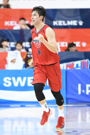 현대모비스, 아시아쿼터 미구엘 옥존과 1년 더 계약 체결