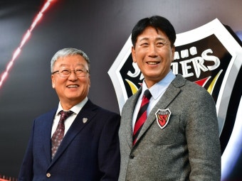 ‘김기동 떠난’ 포항, 원클럽맨 출신 박태하 새 사령탑 선임 [오피셜]