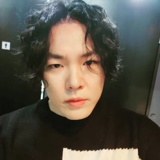 가수 휘성, 자택서 숨진 채 발견…갑작스러운 사망에 팬들 충격