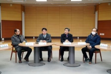 [포토]양구군의회, ‘2024년 국토정중앙면  주민설명회’ 참석