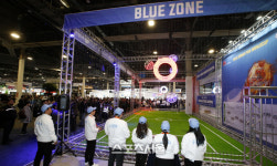 전주 드론축구, 미국 라스베이거스 CES2024의 드론축구 코너서 관람객에 ‘인기’