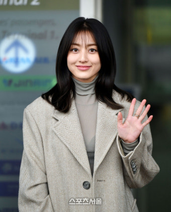 [포토] 트와이스 지효 ‘파리 패션쇼 다녀올게요’