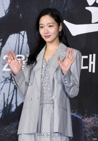 [포토]김고은, ‘파묘’로 인사 드려요!