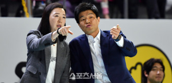 [포토]‘임근배 감독 코로나확진으로’ 삼성생명 지휘하는 하상윤 코치