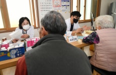 화천군 보건의료원, 올해 의료 취약지 30개 마을 경로당 방문