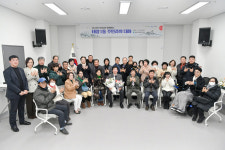 [포토]원강수 원주시장, 2024 태장1동 연초순방