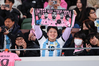 “메시 보러 본토에서 12시간 이동했는데~”...‘노쇼’ 분노 확산...홍콩 정부 “도쿄에선 활발히 뛰다니 해명하라”