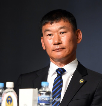 [포토]‘2024 K리그 개막 출사표’ 인천유나이티드 조성환 감독