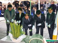 [포토]홍천군의회, 故박정렬여사 추모제 참석