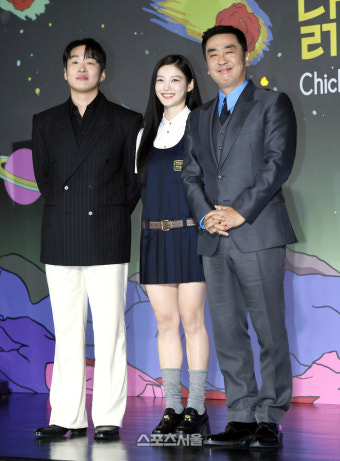 [포토]‘닭강정’의 주연 안재홍-김유정-류승룡