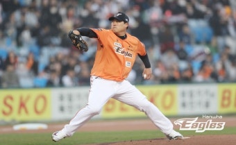 “출근이 너무 즐거워” 류현진, ‘행복 야구’ 만끽…덩달아 한화도 ‘탄력’ 제대로 [SS시선집중]