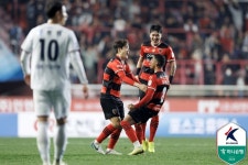 오베르단 원더골→잭슨 동점골…포항, 수원FC와 무→3연승 중단에도, 1위 마크 [현장리뷰]