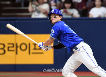 [포토]삼성 류지혁의 안타
