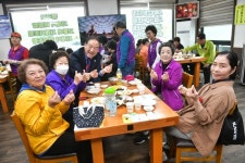 속초시 노학동 지역사회보장협의체, 어버이날 감사 행사