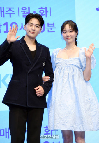 [포토]‘함부로 대해줘’에서 호흡 맞추는 김명수-이유영