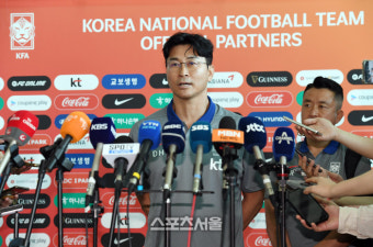 [포토]축구국가대표팀의 김도훈 감독
