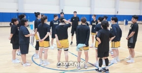 국민은행의 틀 깨는 과감한 시도, 출·퇴근에 자율외출까지