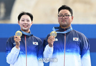[포토]2관왕이 된 김우진-임시현