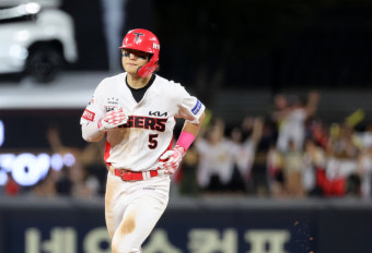 주저앉은 김광현…KIA 김도영, 동점 2점 홈런 폭발