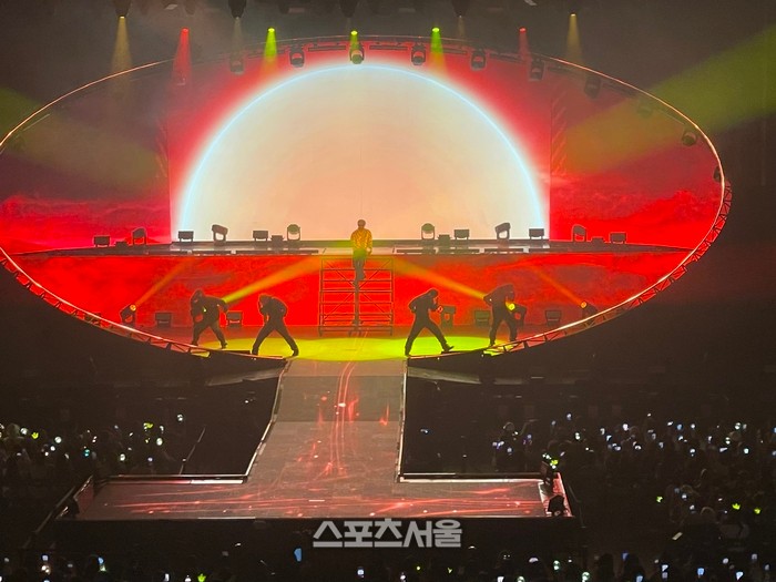 태양, 7년 만에 더 라이트 이어 콘서트로 팬들과 감사 속 인사