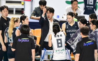 도로공사, 아시아쿼터 유니 교체 수순…김종민 감독 “기량의 문제, 포기하는 게 맞다”[SS현장]