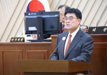 박상수 삼척시장 “우보호시(牛步虎視), 오직 삼척의 미래만 바라본다”