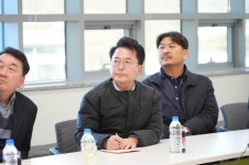 육동한 춘천시장, 지역 기업 방문 민생 현장 확인