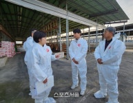 농림부 박수진 실장, 고창군 한우농가 방문...사육기간 단축 등 생산비 절감