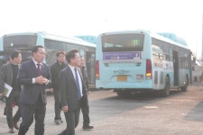 육동한 춘천시장, 춘천시민버스 방문