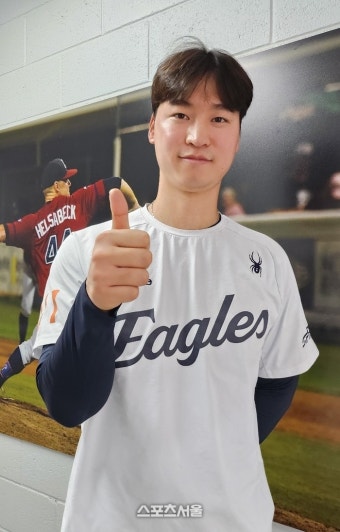 “제구 좋다, 구속은 좀 더” 한화 ‘FA 이적생’ 엄상백, 가을야구 향한 ‘시동’ 걸었다 [SS멜버른in]