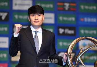 [포토] 강원FC 정경호 감독 ‘올해는 우승이다’