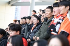 육동한 춘천시장 “강원FC는 춘천시민의 희망과 감동”…대구에서 강원FC 응원