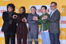 [포토]‘미키 17’의 봉준호 감독과 주연 배우들