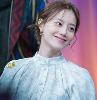 문채원, 주지훈·손담비 식구 됐다…블리츠웨이와 전속계약[공식]