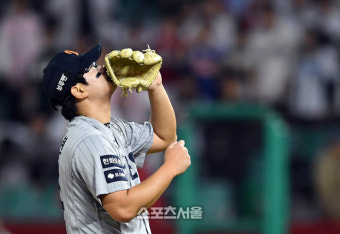 [포토]한화 김서현, SSG전 1이닝 무실점 시즌 5세이브