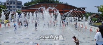 해남군, 고천암 자연생태공원 바닥분수 개장