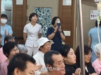 효사랑전주요양병원 “입원 어르신들 외로움·아픔 ‘문화공연’으로 한방에 날린다”