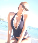 휴가 떠난 가비, 글래머 몸매 한껏 뽐내기 [★SNS]