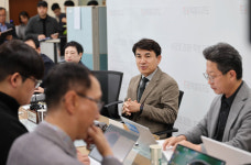 김진태 지사 “강원 미래산업은 현재 진행형”