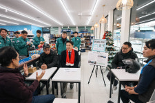 김진태 지사, 전국 최초 ‘편의점 활용 한파 쉼터’ 점검