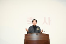원강수 원주시장, 육민관 고등학교 졸업식 참석