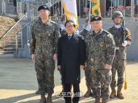 육군제3808부대(6탄약창) | [포토뉴스]사선문화제전위원회, 이임하는 제28대 이남구 대령에 특별공로상 수여…육군 제6탄약창 제29대 창장에 이상무 대령 취임