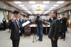 김진태 지사, 제1기 마을행정사 위촉