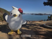 봄빛 물든 통영 앞바다, 30년 지기 마리나리조트에서 삶의 쉼표를 찍다 [원성윤의 인생은 여행처럼]