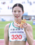 ‘두 달 연속 금메달 싱글벙글’ 김주하, 육상명가 시흥시청의 자랑거리 우뚝!
