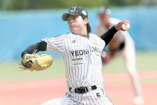 ‘디펜딩 챔피언’ 연천 미라클 vs ‘첫 출전’ 안산 웨이브스…KBO DREAM CUP 독립야구대회 결승 격돌