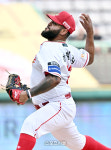 [포토]시즌 3승 도전하는 SSG 아빌라