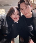 김태희 동생 이완, 결혼 7년 만에 아빠 된다…이보미 임신 6개월